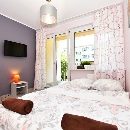 City Central Hostel Laciarska Вроцлав Экстерьер фото