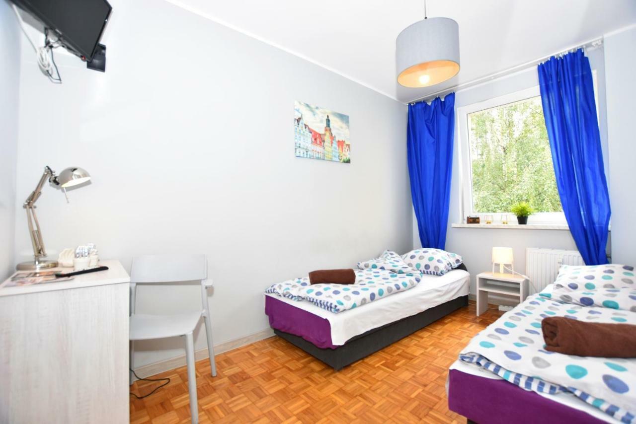 City Central Hostel Laciarska Вроцлав Экстерьер фото